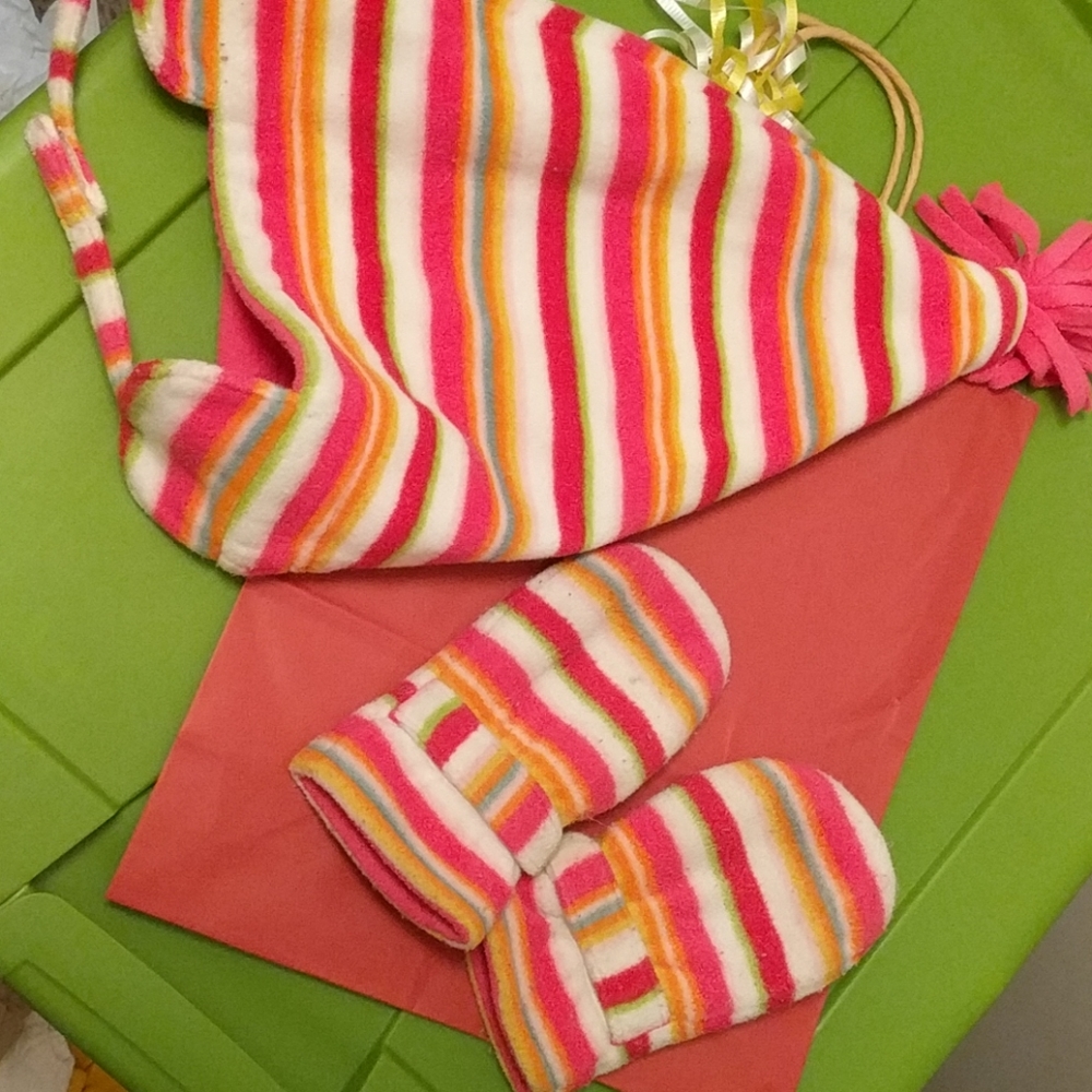 Gap baby striped winter hat & mittens w/Velcro